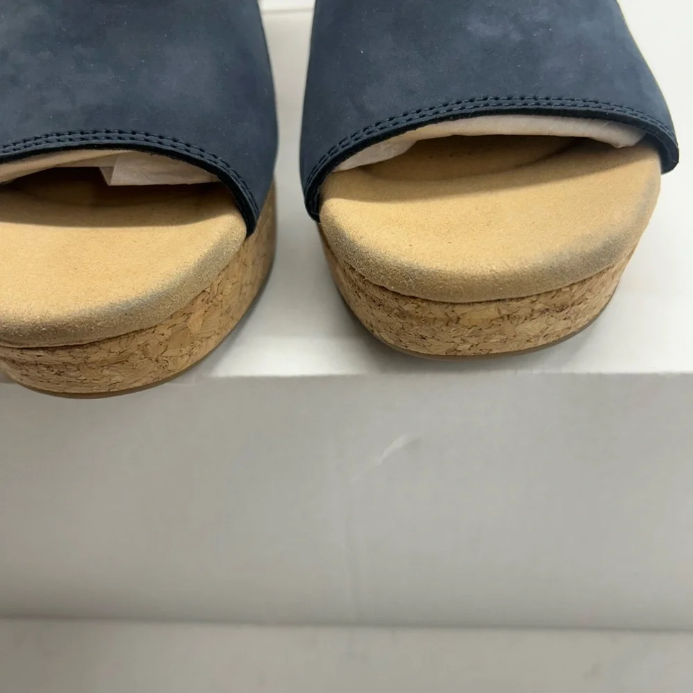 Clarks‎ Giselle Rose Nubuck Navy Wedge Sandals Size 11M